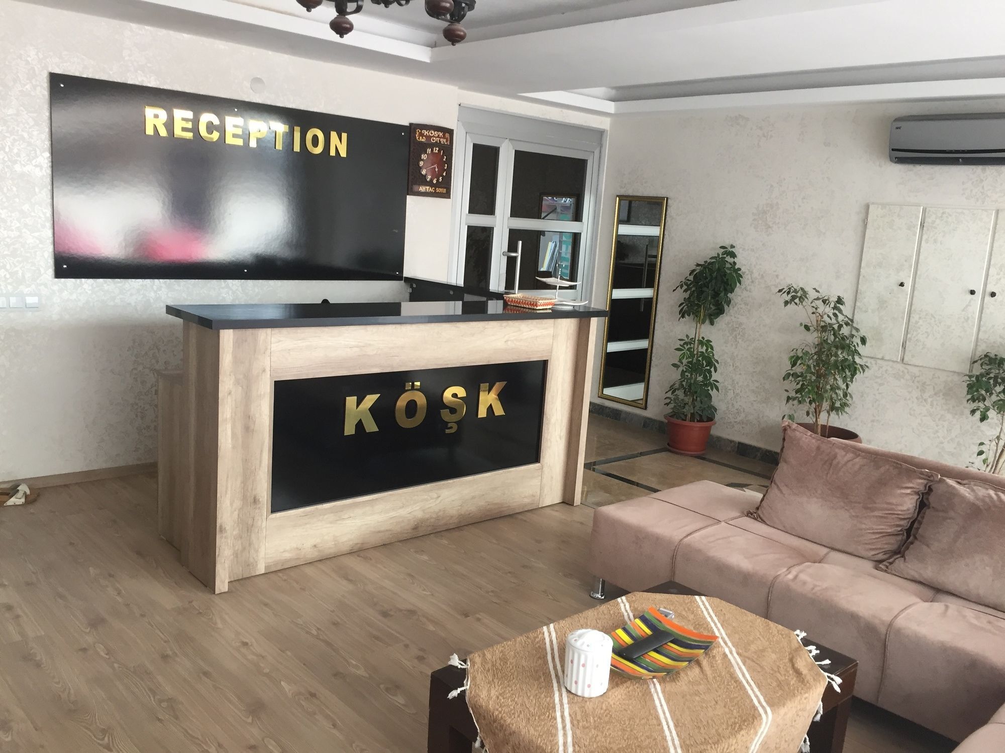 Koesk Hotel Antalya Exterior foto